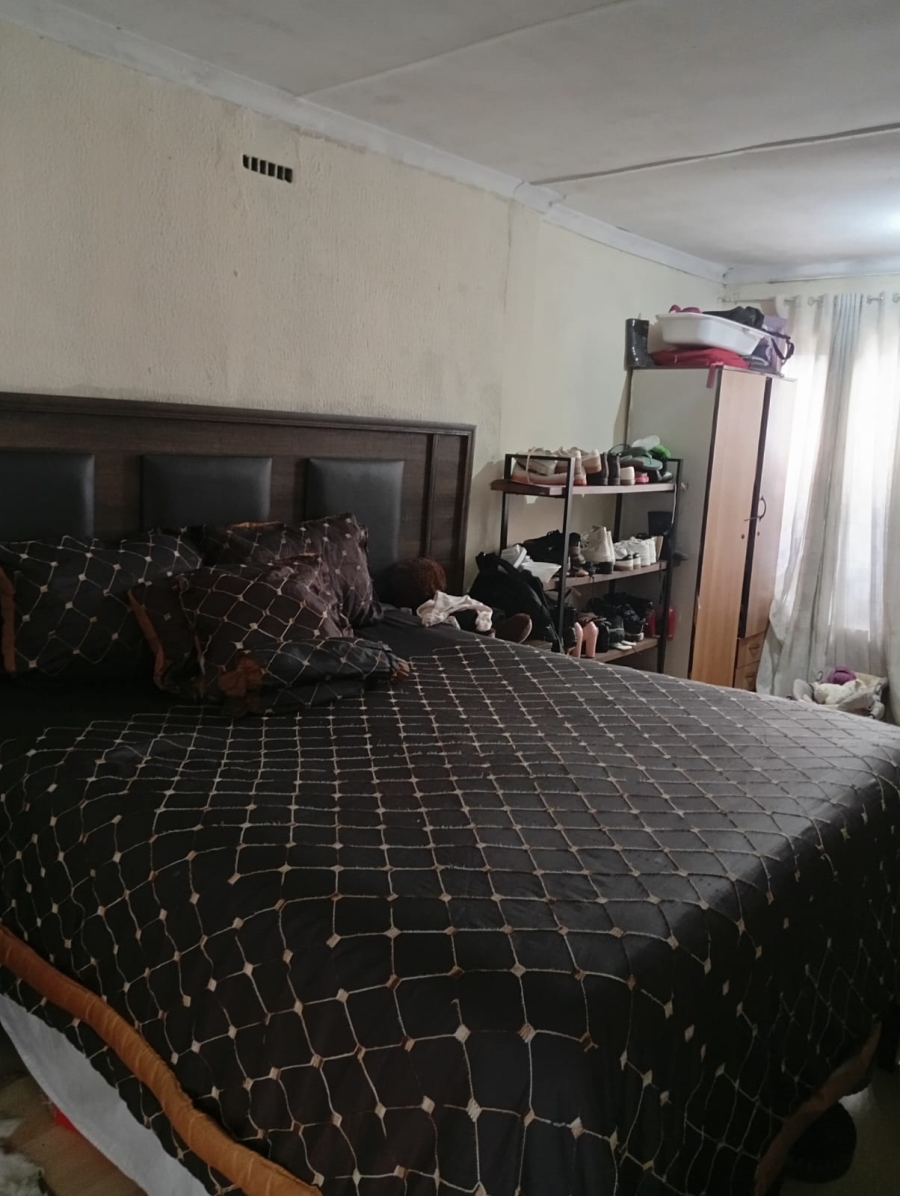 3 Bedroom Property for Sale in Mandela Park Western Cape